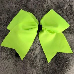 Cheer bow